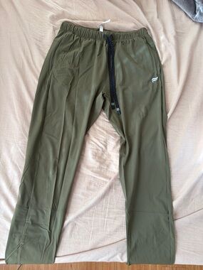 Men's Olive Green Performance Pants - Unbranded